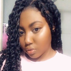 Meet your Posher, Jasmine